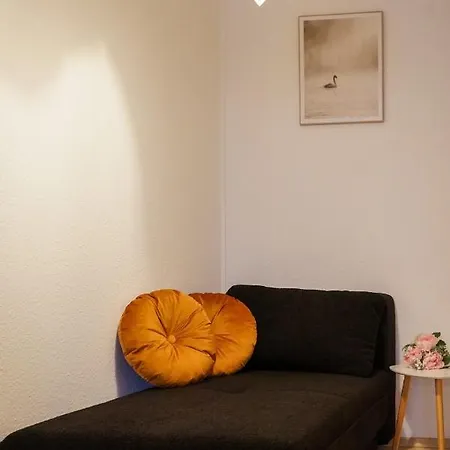 3-raum City-appartement شقة جينا